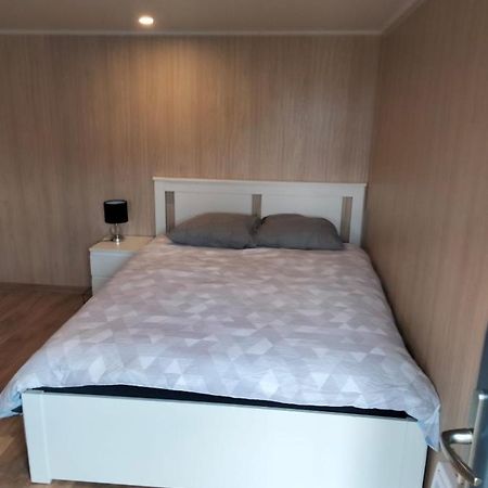 Duplex Atypique En Bois Entre Ville Et Verdures La Chapelle-Saint-Mesmin Luaran gambar